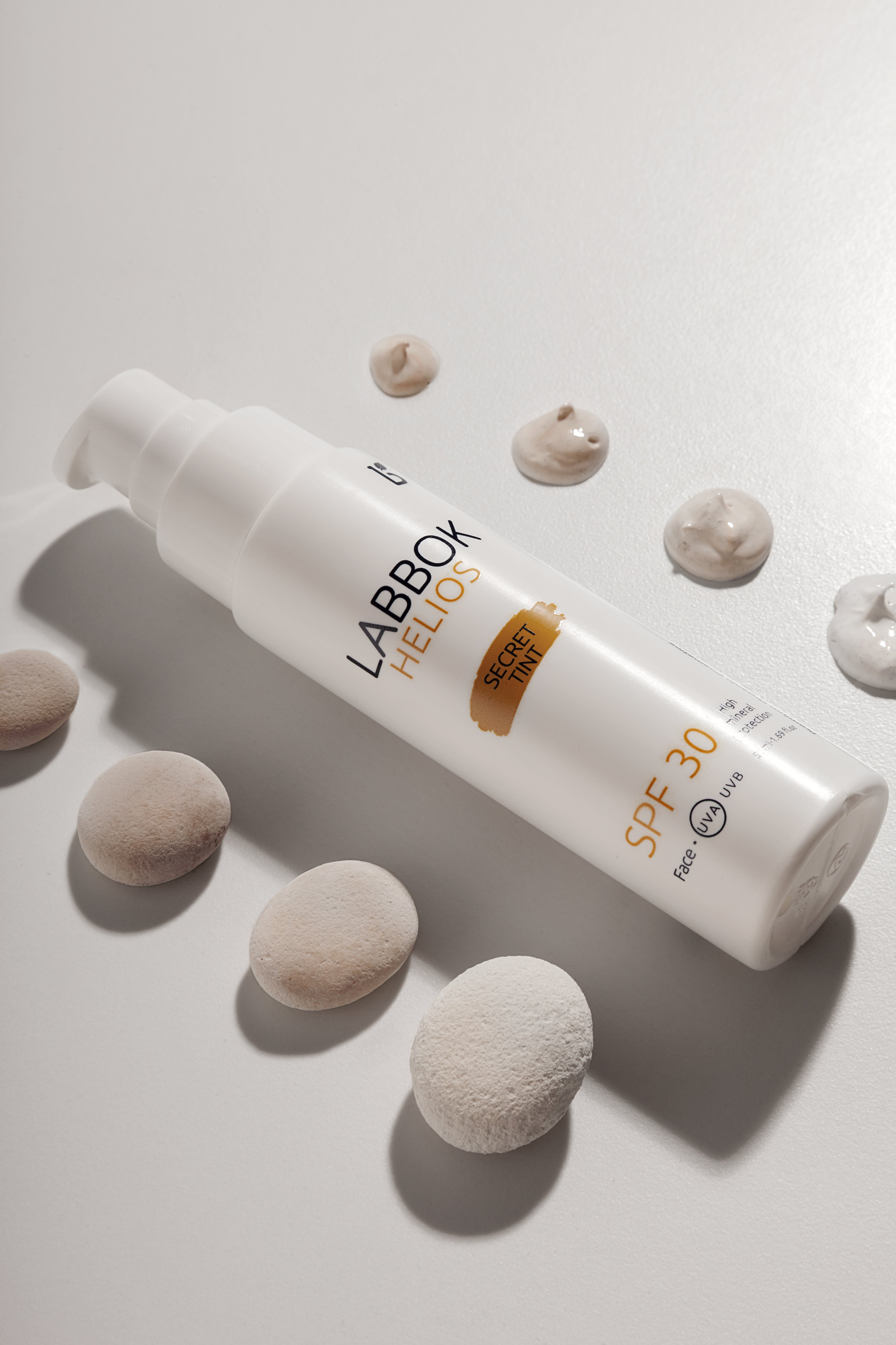Labbok Αντηλιακό Mineral 30 SPF με φυσικό χρώμα, 50ml