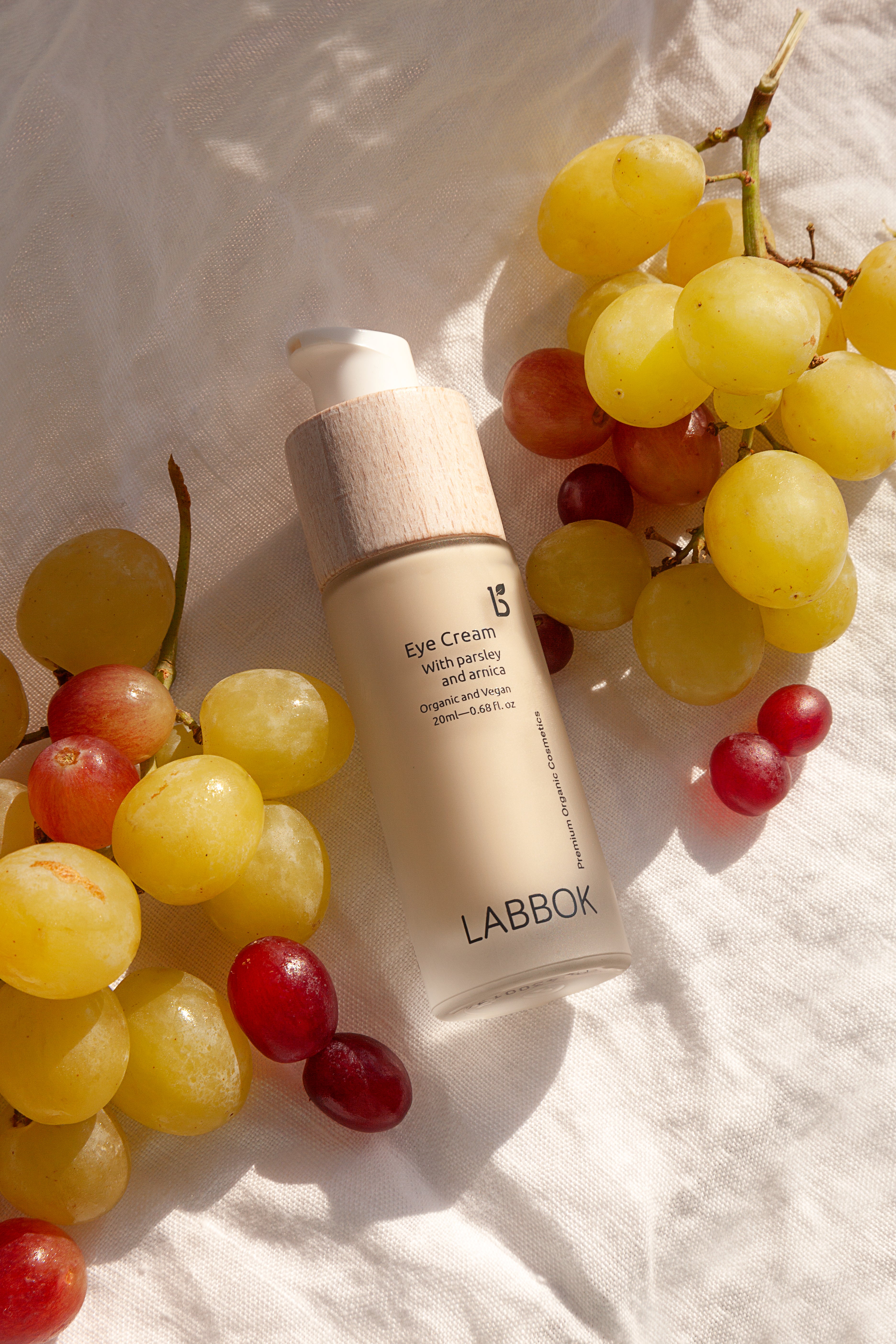 Κρέμα ματιών Labbok για μαύρους κύκλους και πρήξιμο, 20ml
